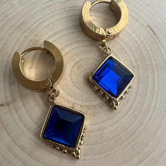 Elegant Gold Delicate Earrings - Minimalist Chic Earrings - Glam Boho Earrings - Picture 6 of 12